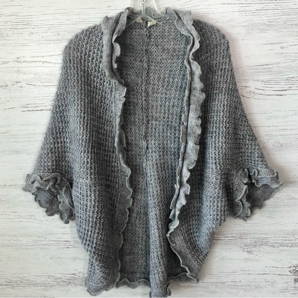 ANTHROPOLOGIE MOTH  Rocia Open Cape Shawl Knit Ruffle Cardigan XS Gray - Picture 2 of 8